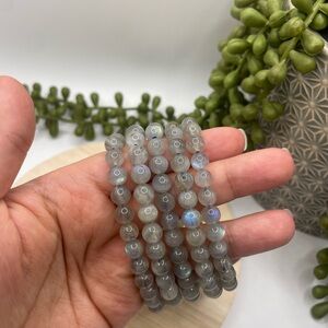 ONE Flashy Labradorite Beaded Stretch Bracelet - 7mm (0028)